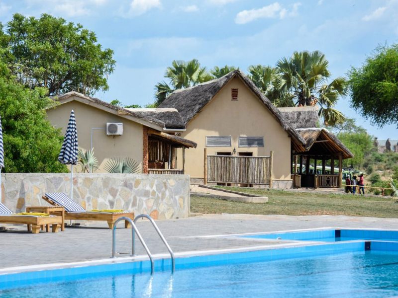 Pakuba Safari Lodge swimming pool Murchison falls national park northern Uganda