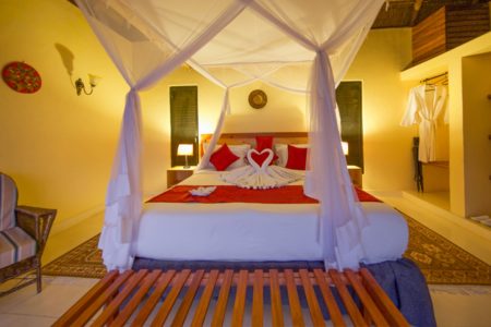 Ihamba Lakeside Safari Lodge single room